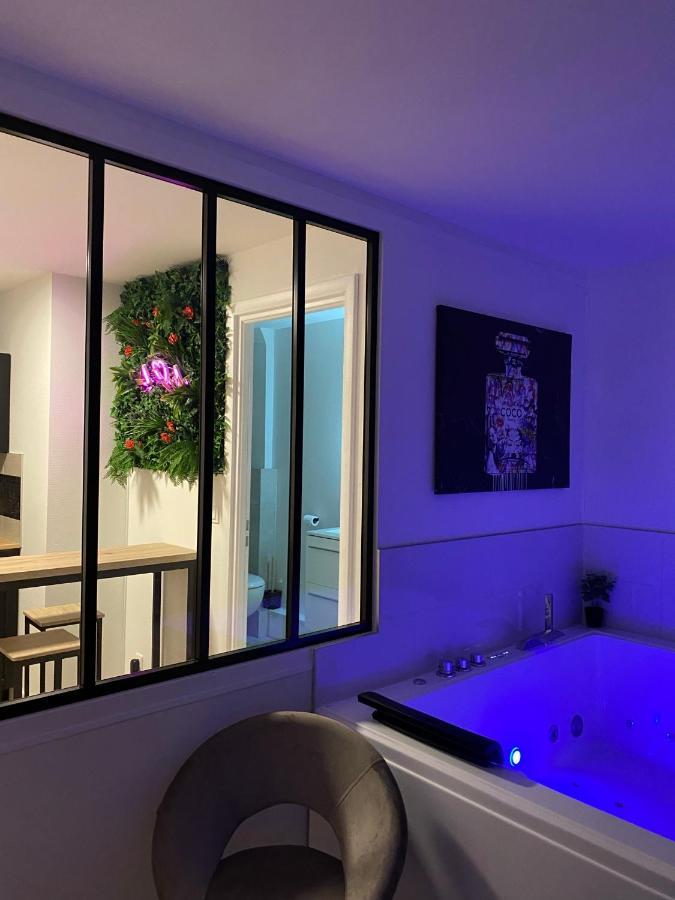 L'AppartE Black Superbe Appartement Pop ! Besançon Exterior foto
