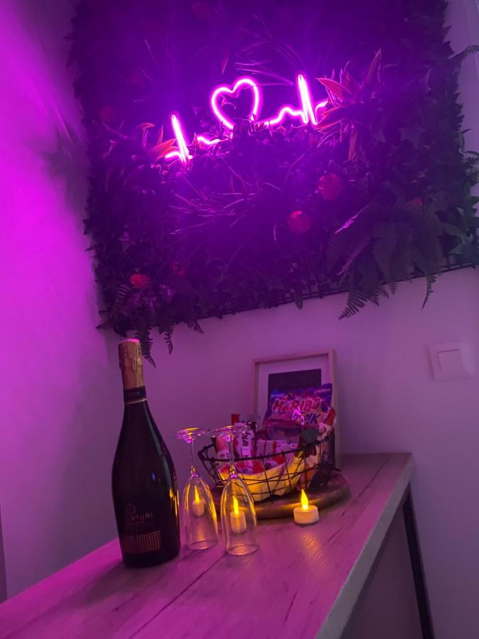L'AppartE Black Superbe Appartement Pop ! Besançon Exterior foto
